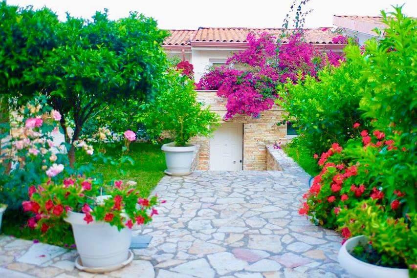 Bougainvill Sunset Villa Sarandë 외부 사진